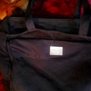 DKNY Tote Bag ..Black 🖤 Med Size .